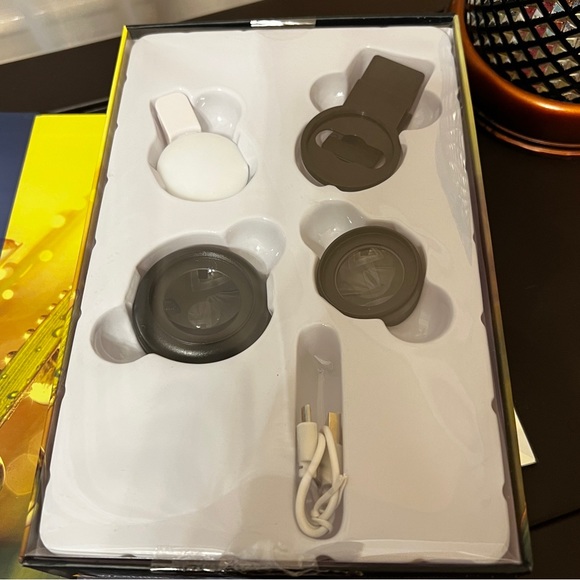 Power To Go Lens Pro Kit
For Phones and Tablets brand new in sealed box - Picture 9 of 9